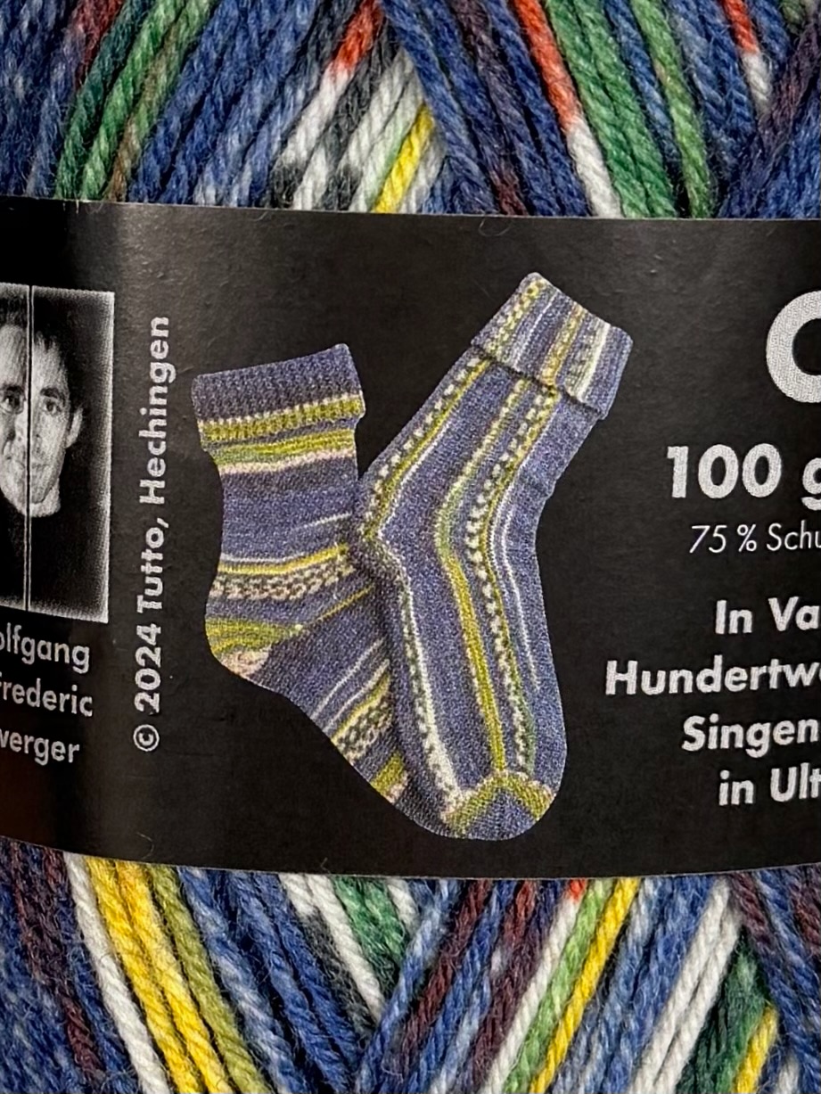 Singender Dampfer in Ultramarin foto 2